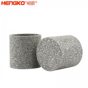 恒歌粉末燒結不銹鋼濾筒防塵透氣濾芯濾精準度準確耐腐蝕易清洗壽命長,應用于制藥行業